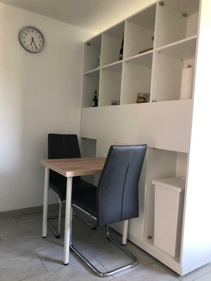 Jack'S Apartments بليد المظهر الخارجي الصورة